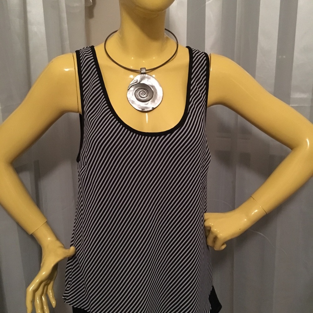 Michael Kors Sleeveless Black & White Blouse